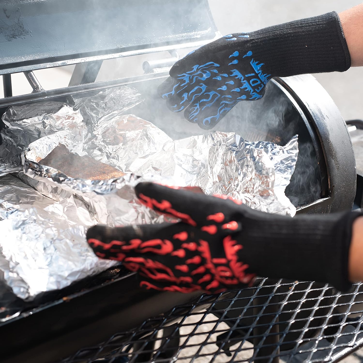 EDI Silicone Heat Resistant Gloves - Insulated Cooking & Baking BBQ Gloves, Anti-Slip, Ambidextrous, Machine Washable - Blue, 1 Pair