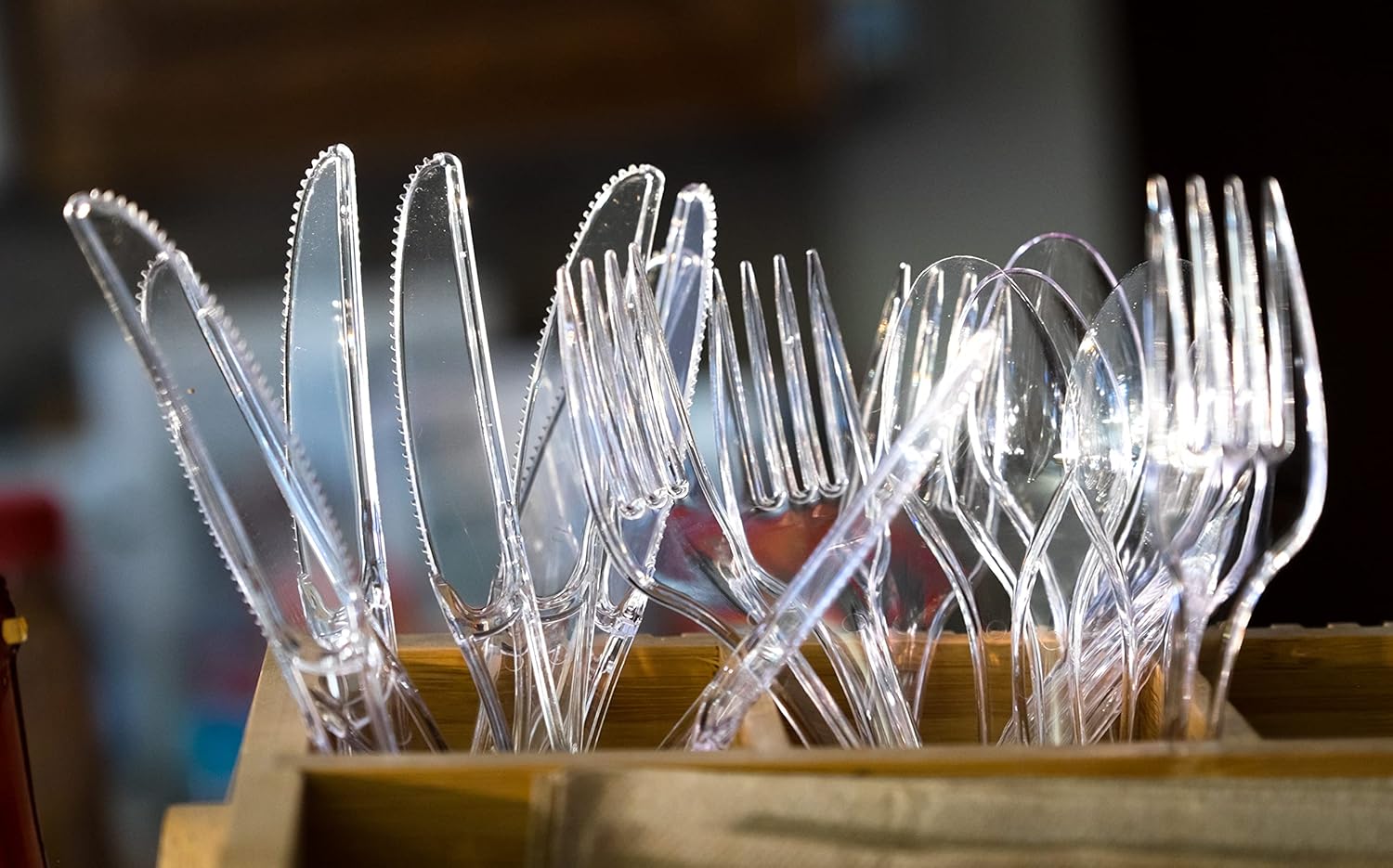 EDI Clear Disposable Plastic Cutlery Set - 96 Piece Assorted: 32 Forks, 32 Knives, 32 Spoons | Heavy-Duty, BPA-Free, Reusable | Clear Plastic Fork and Knife Set